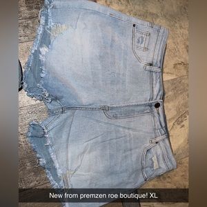 Boutique shorts new!